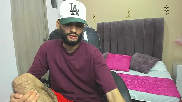 Snapshot of Ryan_Jackson_ chatting on November 11, 2025, 5:46 am Ryan Jackson online show from November 11, 2025, 5:46 am