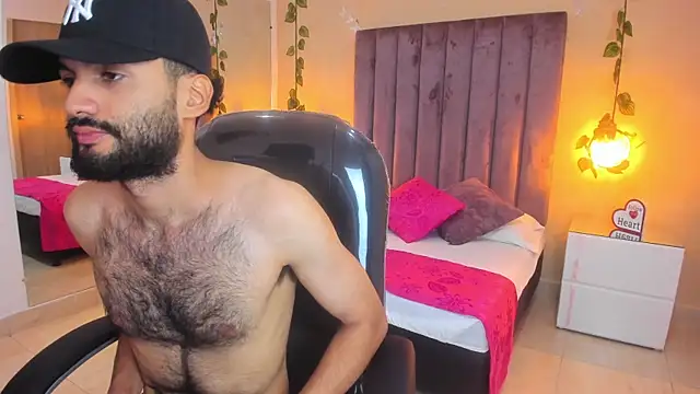 Snapshot of Ryan_Jackson_ chatting on October 31, 2025, 3:58 am Ryan Jackson online show from October 31, 2025, 3:58 am