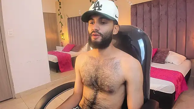 Snapshot of Ryan_Jackson_ chatting on November 14, 2025, 4:27 am Ryan Jackson online show from November 14, 2025, 4:27 am