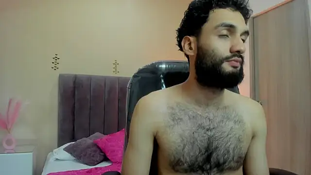 Snapshot of Ryan_Jackson_ chatting on November 15, 2025, 10:47 pm Ryan Jackson online show from November 15, 2025, 10:47 pm