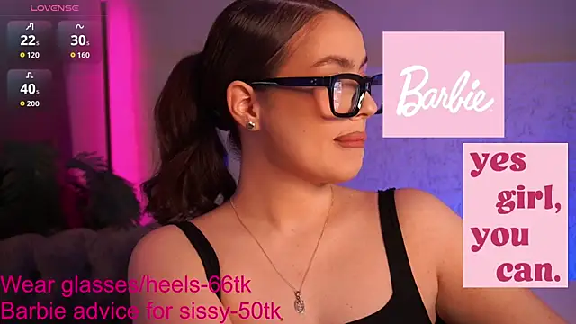 Snapshot of EmiliyaRoude chatting on November 7, 2025, 1:15 pm EmiliyaRoude online show from November 7, 2025, 1:15 pm