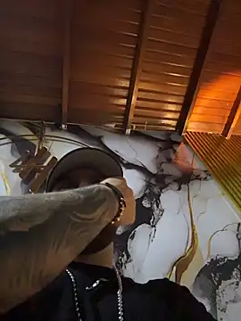 Snapshot of Ades_Lowe chatting on November 2, 2025, 7:13 am Ades Lowe online show from November 2, 2025, 7:13 am