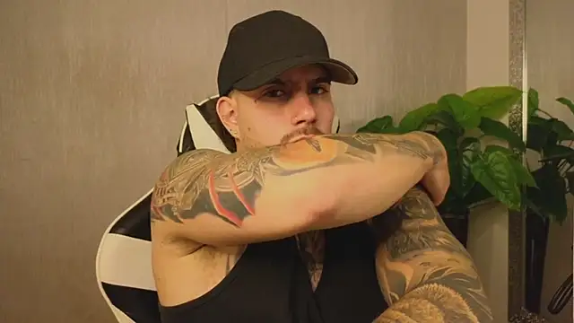 Ades Lowe online show from December 21, 2025, 11:45 am