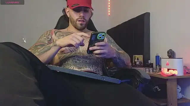 Ades Lowe online show from February 14, 2026, 9:15 pm