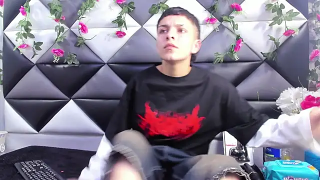 Snapshot of Megan_Thompson_ chatting on September 19, 2025, 2:26 am Megan Thompson  online show from September 19, 2025, 2:26 am