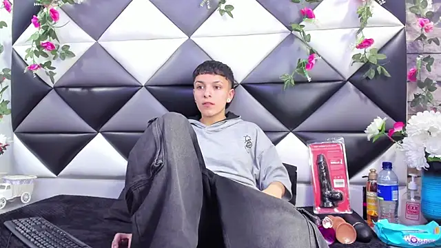 Snapshot of Megan_Thompson_ chatting on September 27, 2025, 2:39 am Megan Thompson  online show from September 27, 2025, 2:39 am