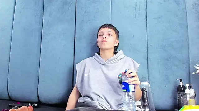 Snapshot of Megan_Thompson_ chatting on February 15, 2026, 7:51 am Megan Thompson online show from February 15, 2026, 7:51 am