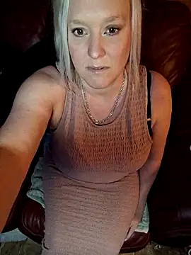 Bouncy-Bella28X online show from January 17, 2026, 3:59 pm