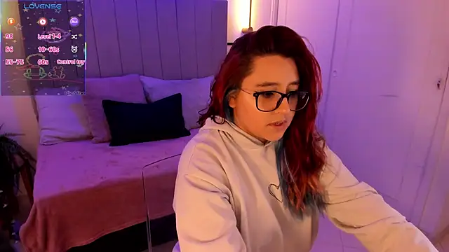 Snapshot of Cherry_blush_ chatting on September 18, 2025, 7:39 pm Cherry blush online show from September 18, 2025, 7:39 pm