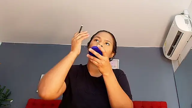 keyla mejia online show from March 23, 2026, 12:05 pm