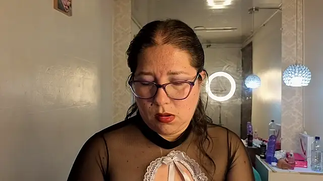 Snapshot of scarlett_widow_ chatting on July 20, 2026, 3:25 am scarlett widow online show from July 20, 2026, 3:25 am