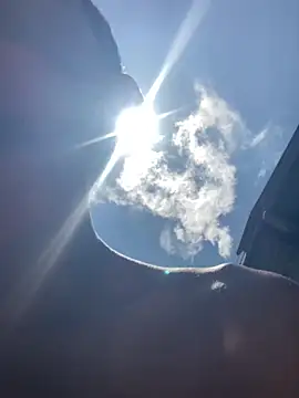 Snapshot of Oqui chatting on October 6, 2025, 3:02 pm Oqui online show from October 6, 2025, 3:02 pm