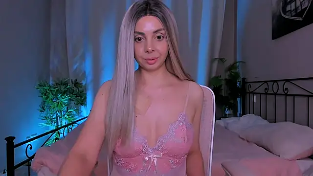 Snapshot of VelvetEliza chatting on July 16, 2026, 8:28 pm VelvetEliza online show from July 16, 2026, 8:28 pm