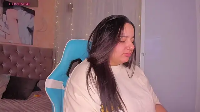 Snapshot of artemisa19 chatting on November 28, 2025, 4:12 am artemisa19 online show from November 28, 2025, 4:12 am