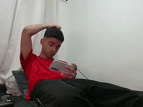 camillo beischel  online show from October 6, 2025, 6:30 pm