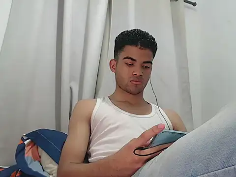 camillo beischel  online show from September 19, 2025, 6:45 pm