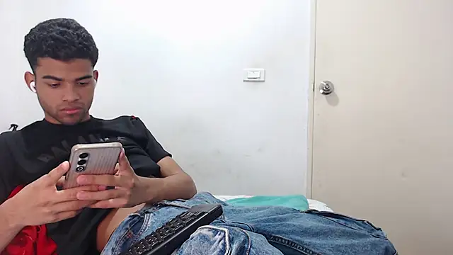 camillo beischel  online show from January 14, 2026, 7:50 pm