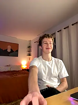 matteo evans online show from November 22, 2025, 3:05 am