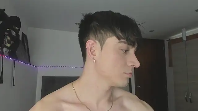 Snapshot of stevve_14 chatting on November 27, 2025, 10:10 pm stevve 14 online show from November 27, 2025, 10:10 pm