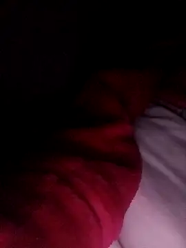 Hottiesophie online show from April 15, 2026, 2:06 am