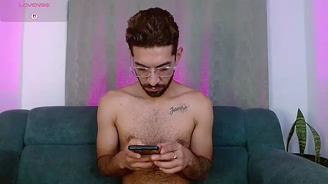 Snapshot of ReyPablo1 chatting on September 24, 2025, 12:07 am ReyPablo1 online show from September 24, 2025, 12:07 am