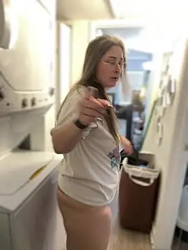 Alix Valentine online show from March 10, 2026, 6:12 pm