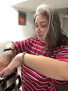 Alix Valentine online show from March 21, 2026, 4:22 pm