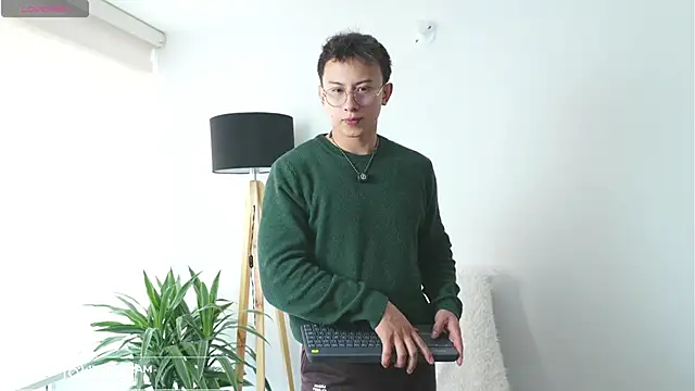 Snapshot of DeusbelliS chatting on November 9, 2025, 3:27 pm DeusbelliS online show from November 9, 2025, 3:27 pm