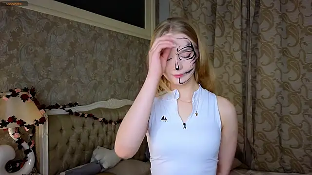 Snapshot of Emma_Frosty chatting on October 31, 2025, 6:26 pm Emma Frosty online show from October 31, 2025, 6:26 pm