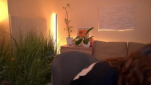 bryk elise online show from June 4, 2026, 8:24 pm