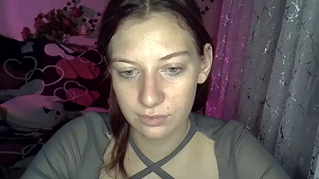 Lily Ember online show from November 10, 2025, 6:46 pm