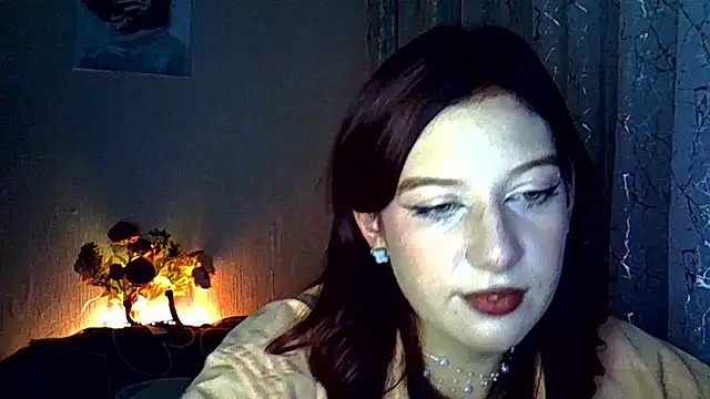 Snapshot of Lily_Ember chatting on October 6, 2025, 5:13 pm Lily Ember online show from October 6, 2025, 5:13 pm