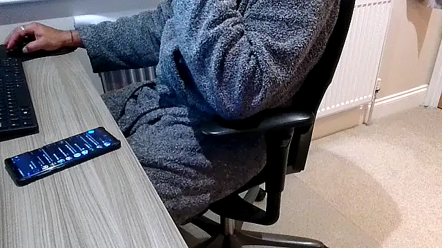 rogamuffin online show from April 5, 2026, 9:54 pm