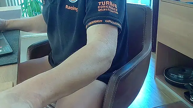 Unique X perience online show from October 30, 2025, 12:03 pm