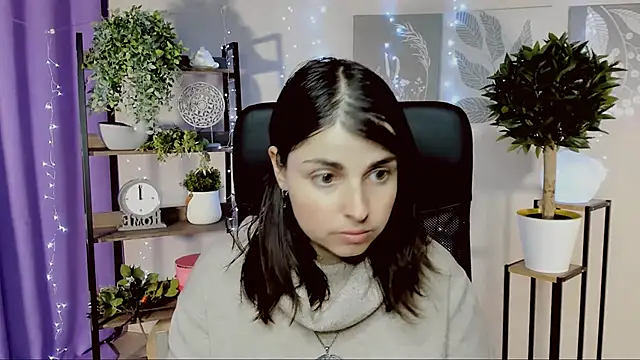 MartaEdams online show from March 4, 2026, 6:10 am