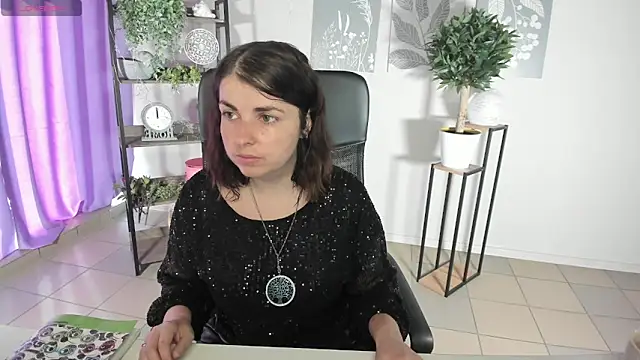 Snapshot of MartaEdams chatting on June 15, 2026, 5:07 am MartaEdams online show from June 15, 2026, 5:07 am