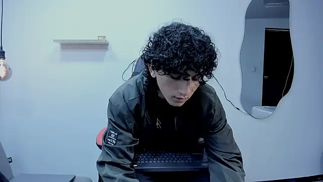 Snapshot of JackesTaylor chatting on September 14, 2025, 4:46 am JackesTaylor online show from September 14, 2025, 4:46 am