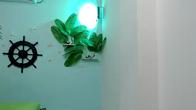 eladyrous98 online show from November 2, 2025, 7:35 am