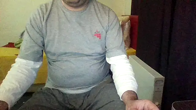 Snapshot of st206boy chatting on February 22, 2026, 10:11 pm st206boy online show from February 22, 2026, 10:11 pm