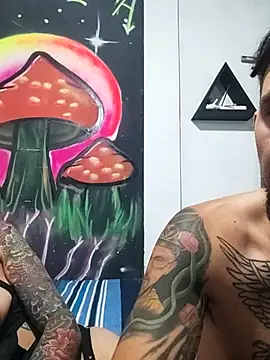 parejajuguetona420 online show from March 9, 2026, 3:32 am