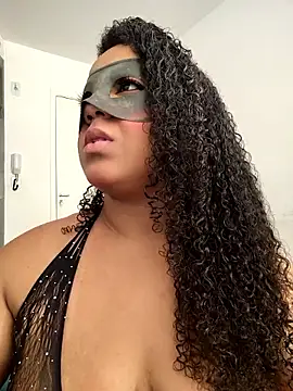 jadeamourim   online show from October 9, 2025, 1:22 pm