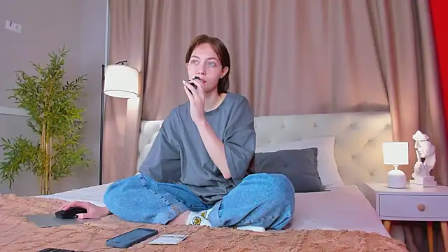 Skelerata online show from October 23, 2025, 1:04 am