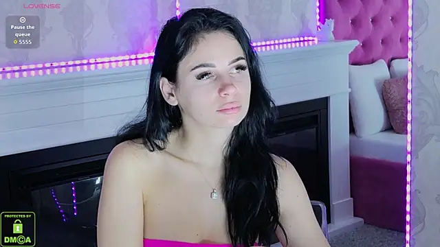 MaddySpears online show from November 25, 2025, 1:55 pm