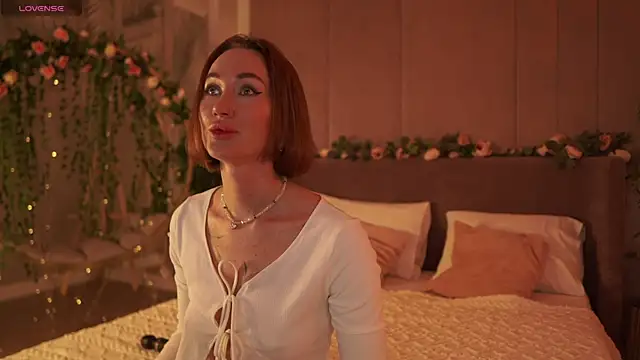 Serena Waldarf online show from September 26, 2025, 4:58 pm