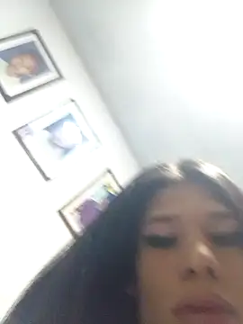 Snapshot of beautiful_taty chatting on March 12, 2026, 2:32 pm beautiful taty online show from March 12, 2026, 2:32 pm