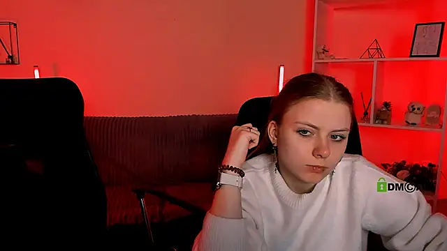 Snapshot of foxy_tease_ chatting on October 19, 2025, 1:19 am foxy tease online show from October 19, 2025, 1:19 am