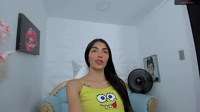 eimy skinny  online show from October 30, 2025, 7:11 pm