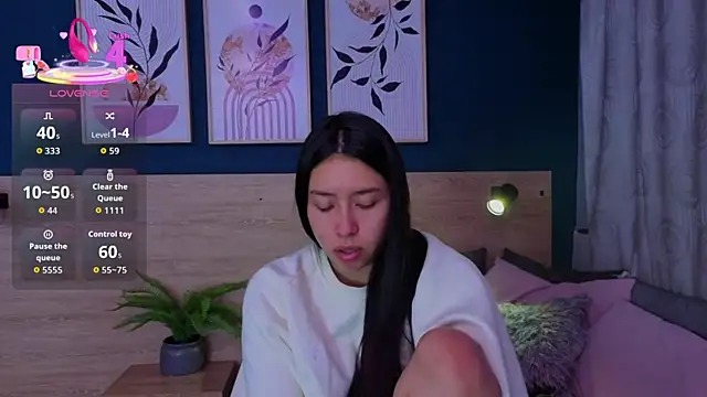 SarahMiler  online show from February 28, 2026, 12:05 pm