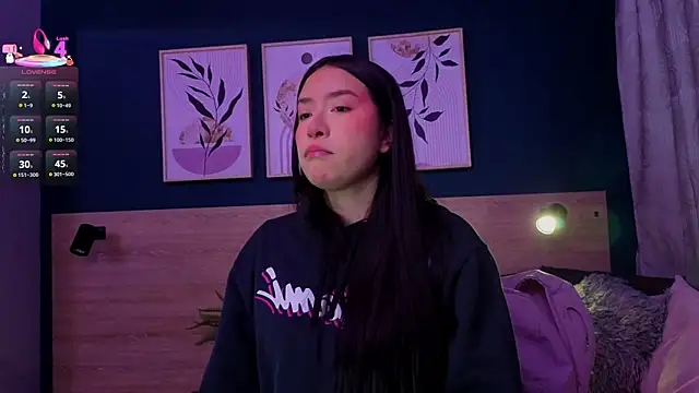 SarahMiler  online show from February 17, 2026, 11:51 am