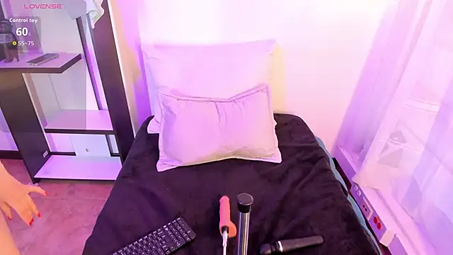 Snapshot of Samaraa_Smith chatting on September 20, 2025, 12:32 pm Samaraa Smith online show from September 20, 2025, 12:32 pm